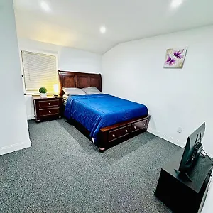 Guest house Jfk 5 Min Away, New York